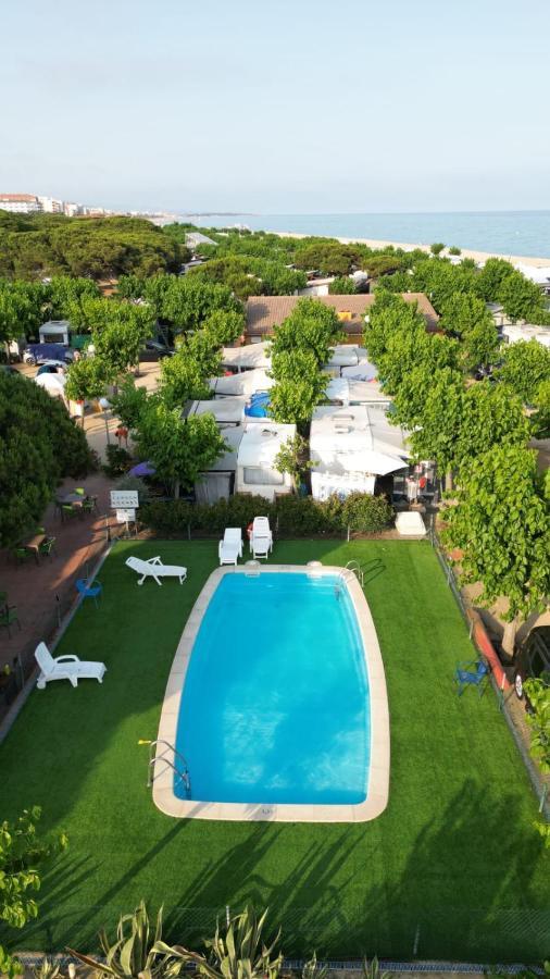 Camping El Pinar Platja Santa Susanna Buitenkant foto
