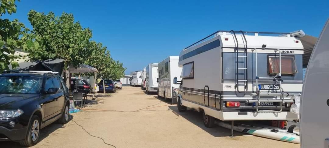 Camping El Pinar Platja Santa Susanna Buitenkant foto