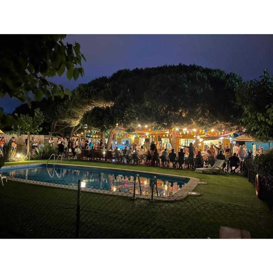 Camping El Pinar Platja Santa Susanna Buitenkant foto
